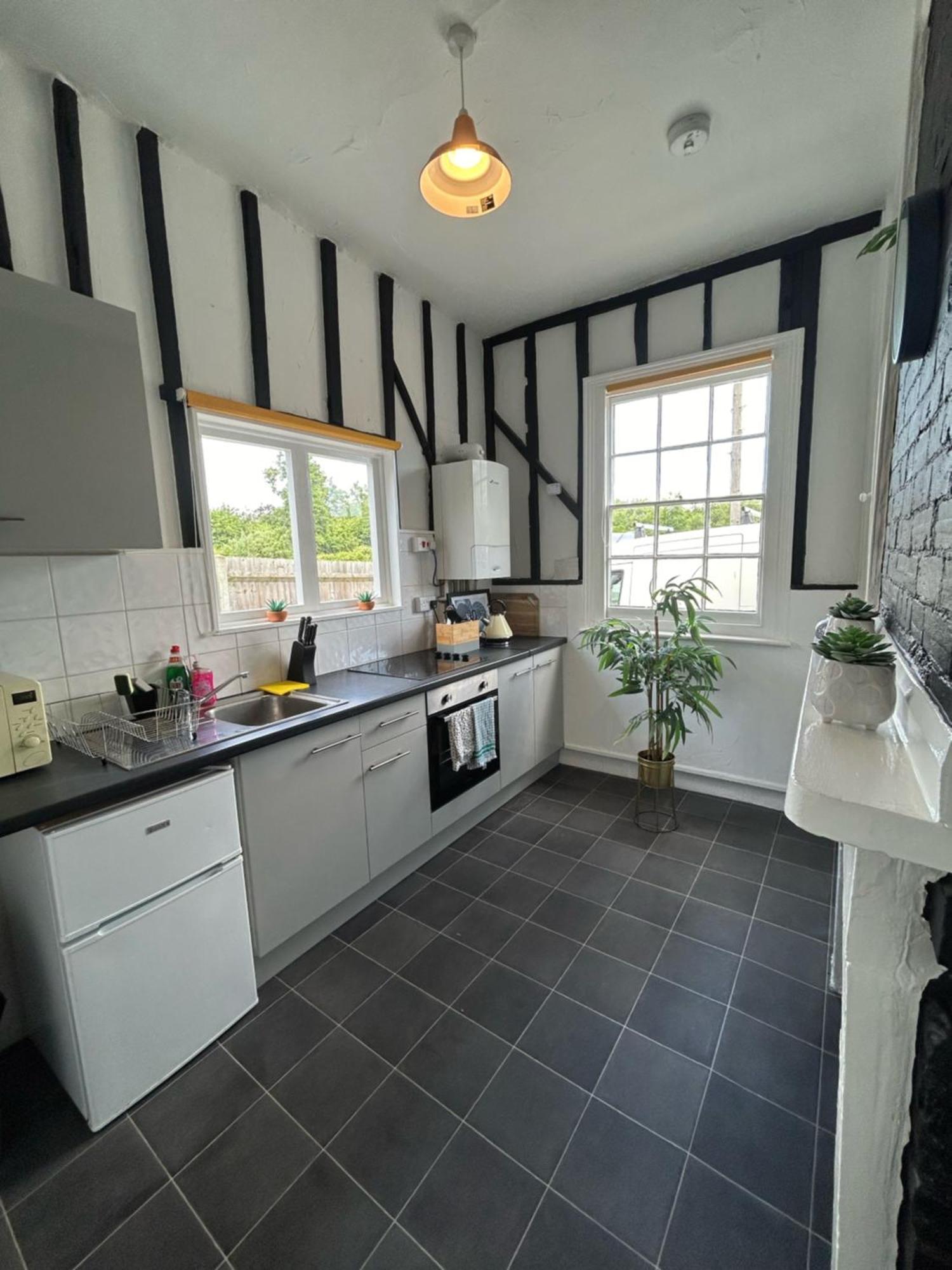 Historic Grade 2 Listed Cottage With Parking Rye Bagian luar foto