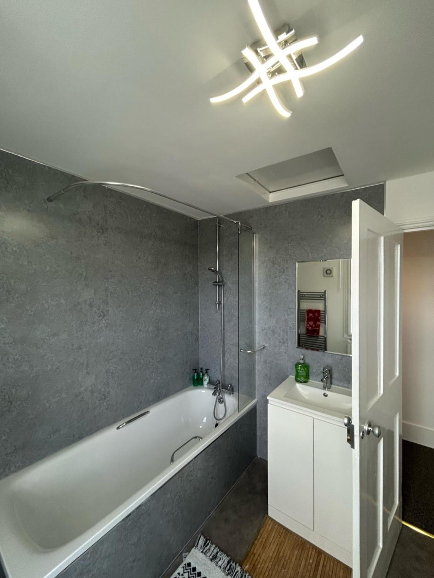 Historic Grade 2 Listed Cottage With Parking Rye Bagian luar foto